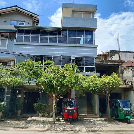 La Cozy Hotel & Restaurant Negombo Daluwekotuwa Exterior foto