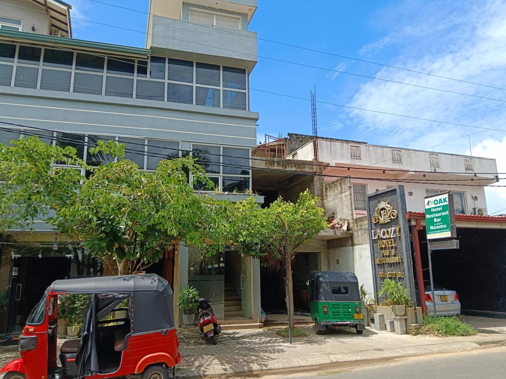 La Cozy Hotel & Restaurant Negombo Daluwekotuwa Exterior foto
